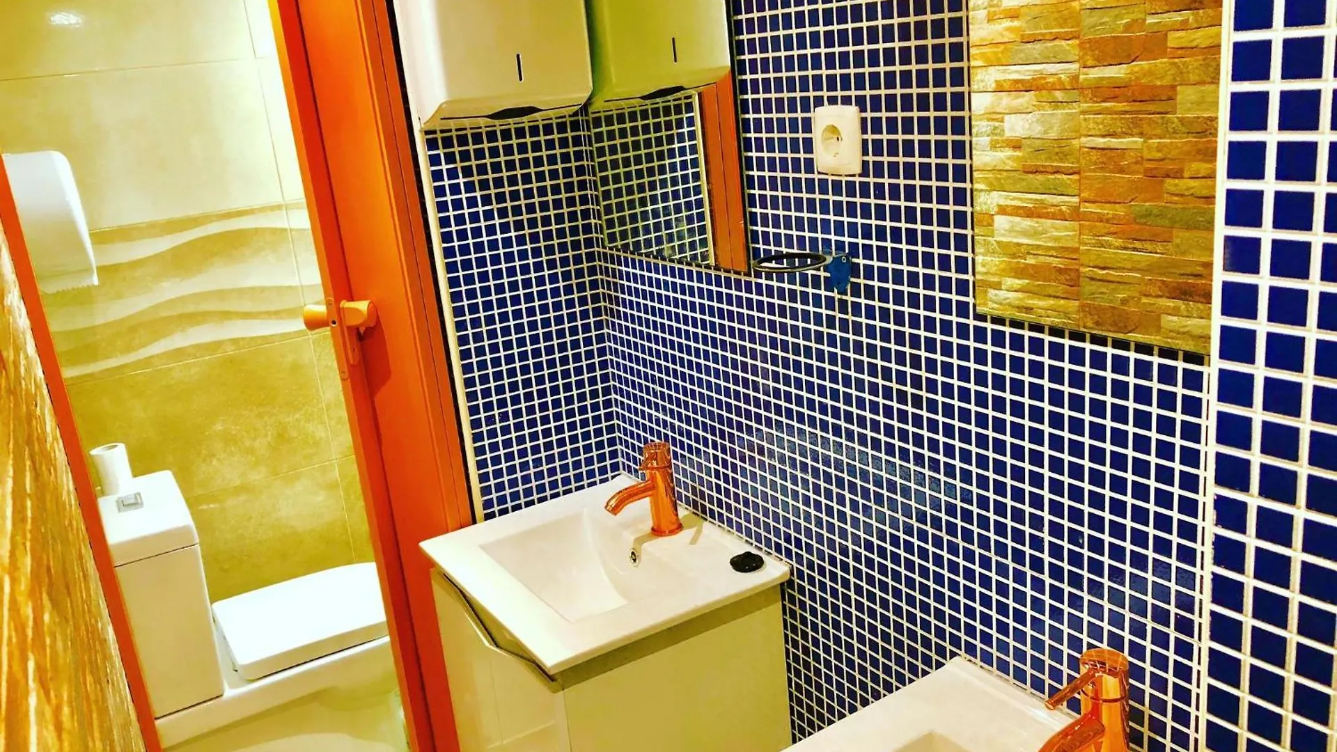 Room In Guest Room - 6Lisbon Downtown Private Bedroom Penzion Lisboa